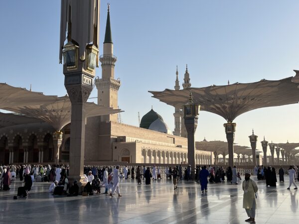 Hadis Perpecahan Umat dalam Perspektif Al-Qur’an dan Kritik Hadis